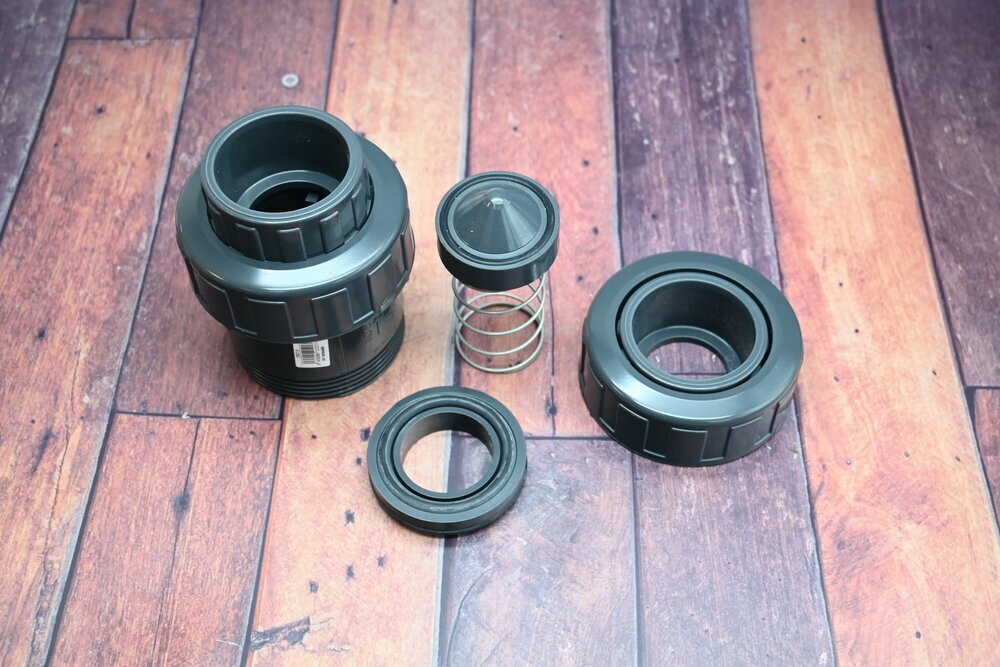 PVC Kegelrückschlagventil, Federbelastet, Klebemuffe x Klebemuffe 50mm PN16