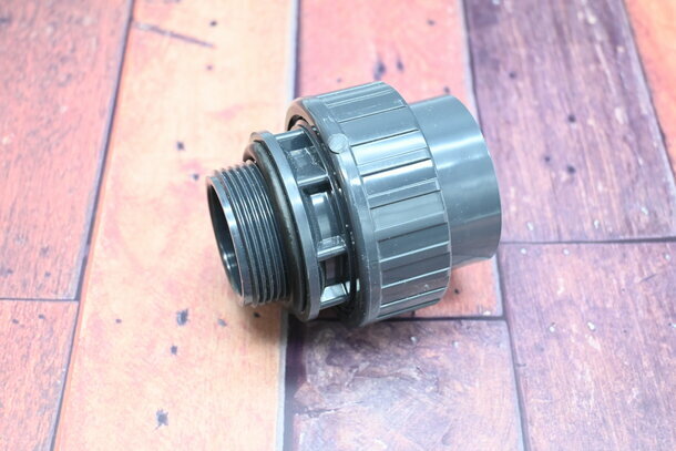 PVC 3/3 Verschraubung mit O-Ring Klebemuffe 50mm x AG 1 1/2"